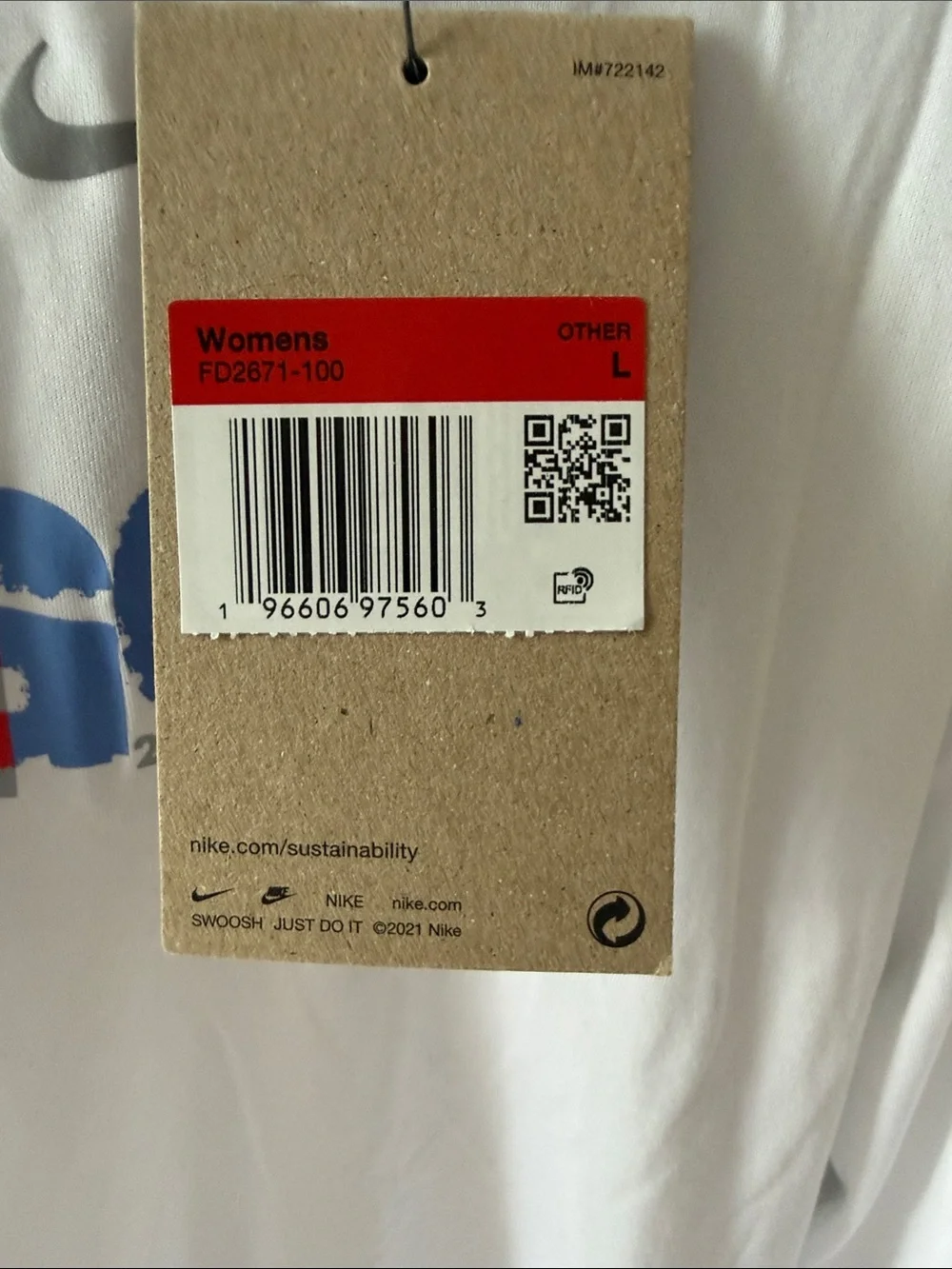 Nike White Chicago Marathon Long Sleeve Tee with Red & Blue Logo